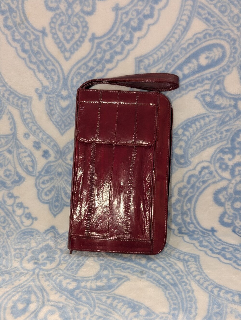 Wristlet Wallet In Burgundy-Unisex
